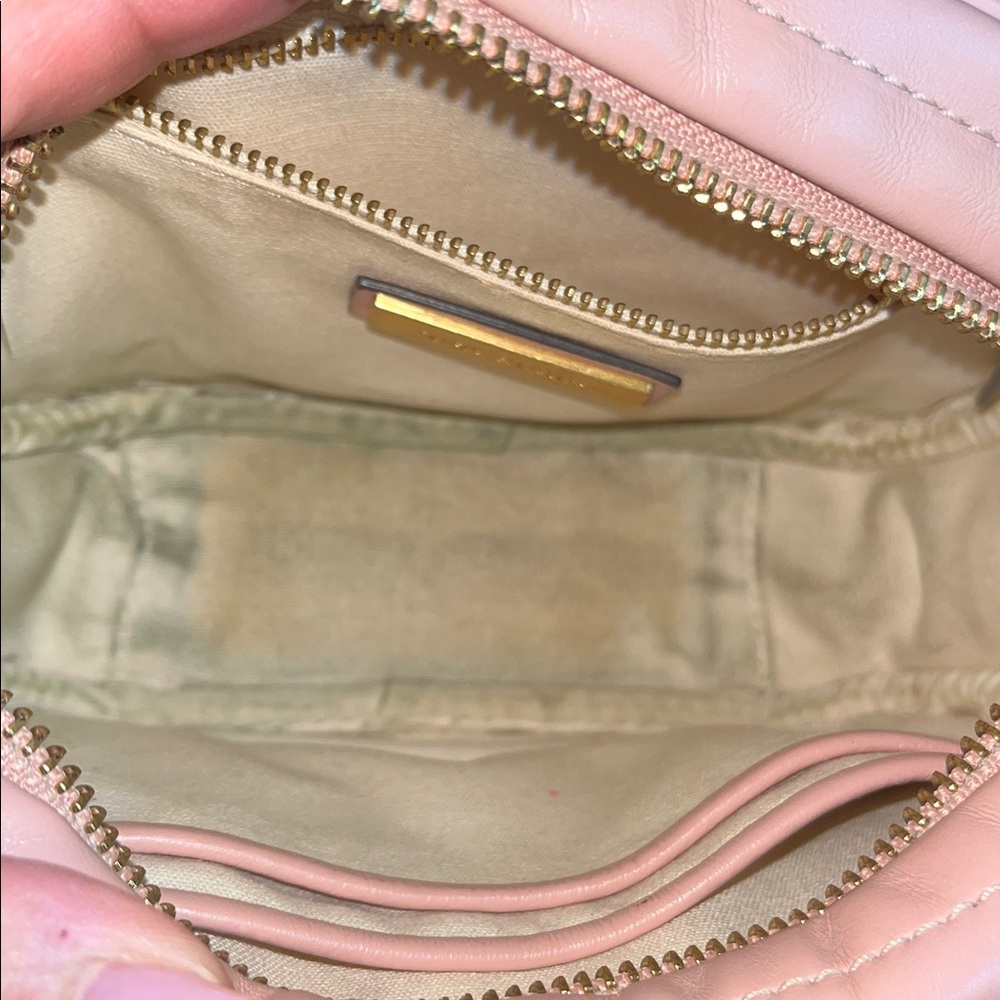 Tory Burch Kira Chevron Camera Bag - Picture 9 of 14